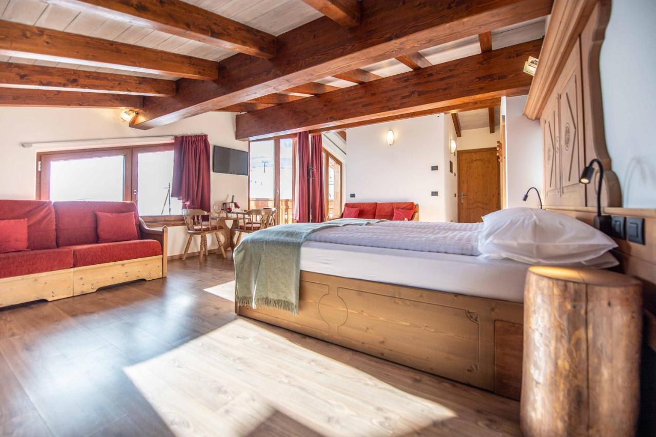 Alpino Lodge Bivio Livigno Exterior photo